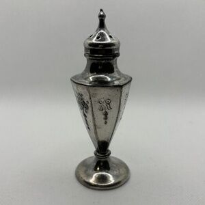 Antique Edwardian Silver Plated Salt Shaker, Circa 1900s, SP 113